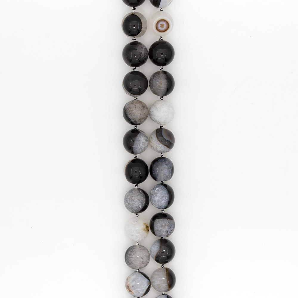Фото товара агат черный с кварцем белым шар 20 мм