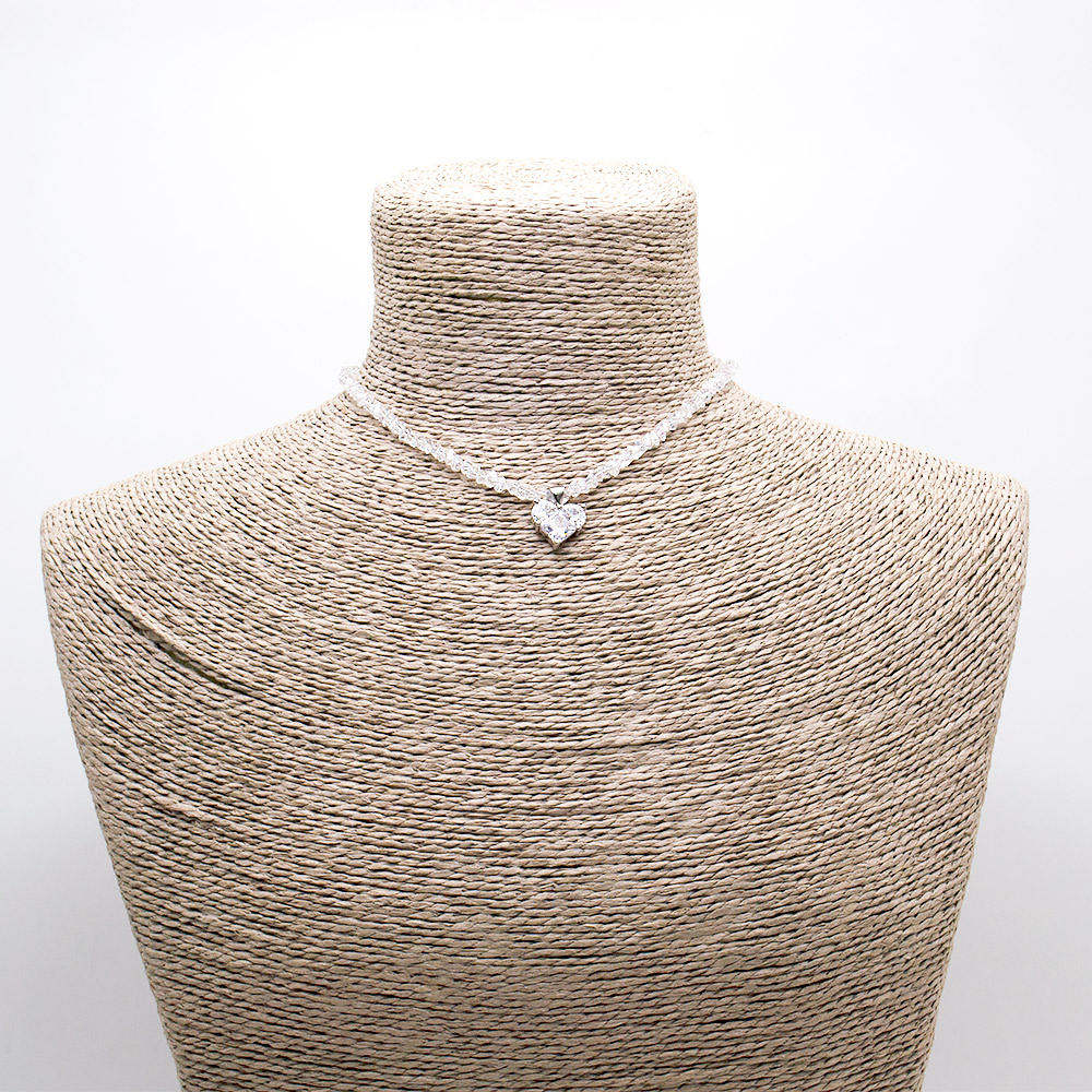 Фото товара бусы-чокер из циркона "елочка" 4*3 мм цвет горный хрусталь с подвеской "сердце" 