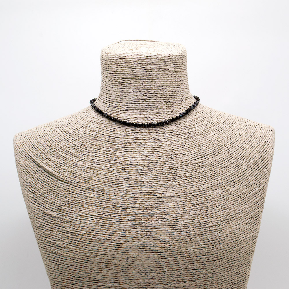 Фото товара бусы-чокер "елочка" с алмазной гранью цвет черный 4*3 мм