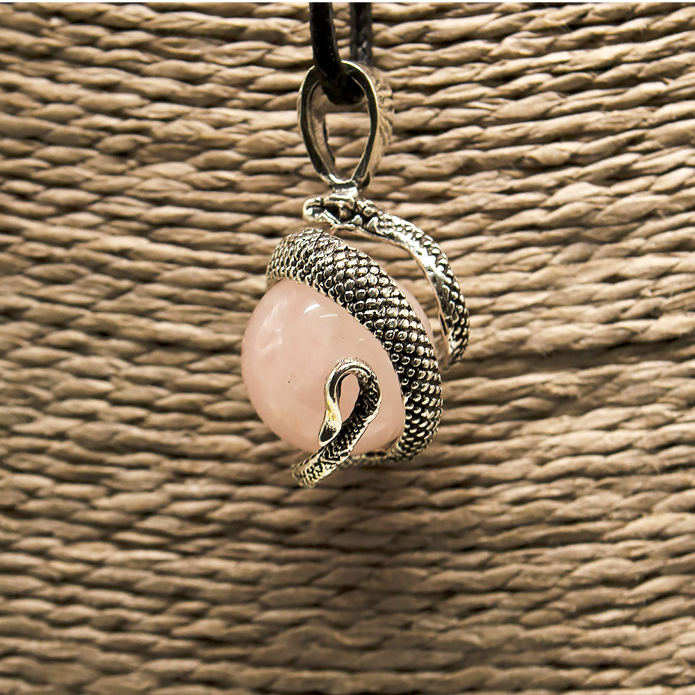 Кулон  "Змея на шаре" розовый кварц