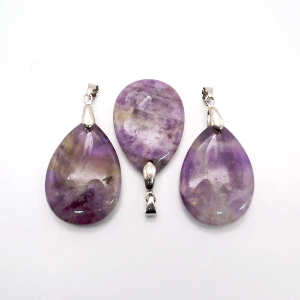 Фото товара кулон из аметиста капля 35*25 мм