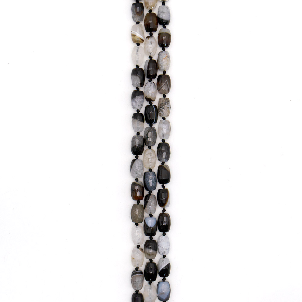 Фото товара агат черный с кварцем белым бочата 14*10 мм грань