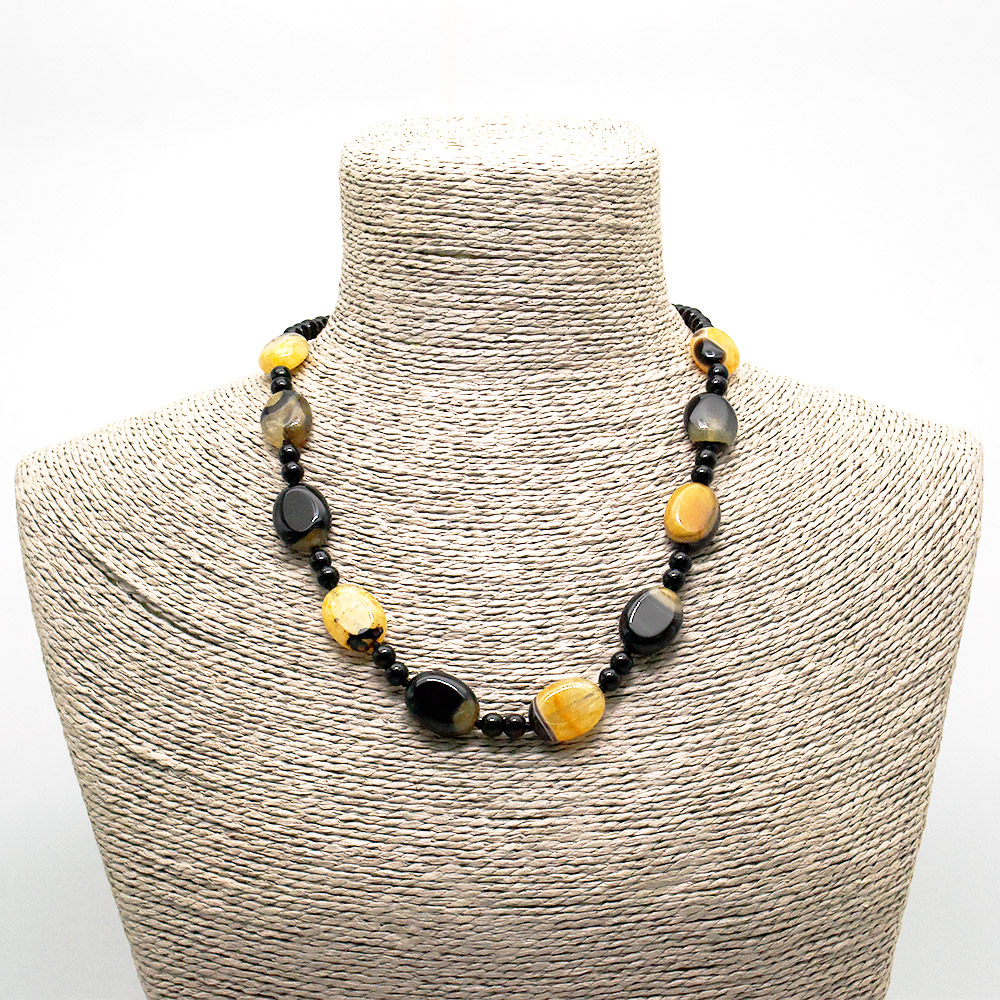 Фото товара бусы из агата с кварцем тонированным рыжим таблетка овальная 20*15 мм