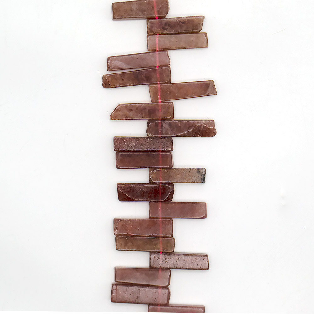 Кварц земляничный пластины на увеличение от 32*10 до 53*10 мм