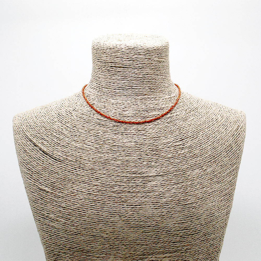 Фото товара бусы-чокер из авантюрина синтетического коричнего 2 мм грань