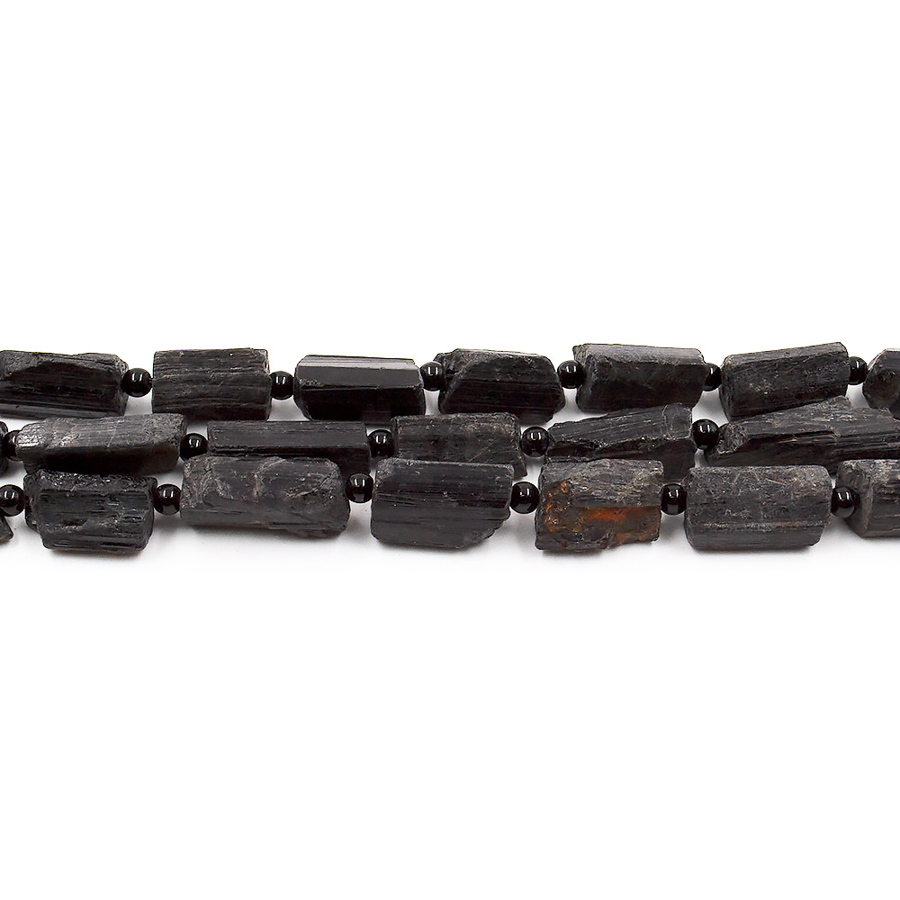 Фото товара турмалин черный необработаный 17*11 мм