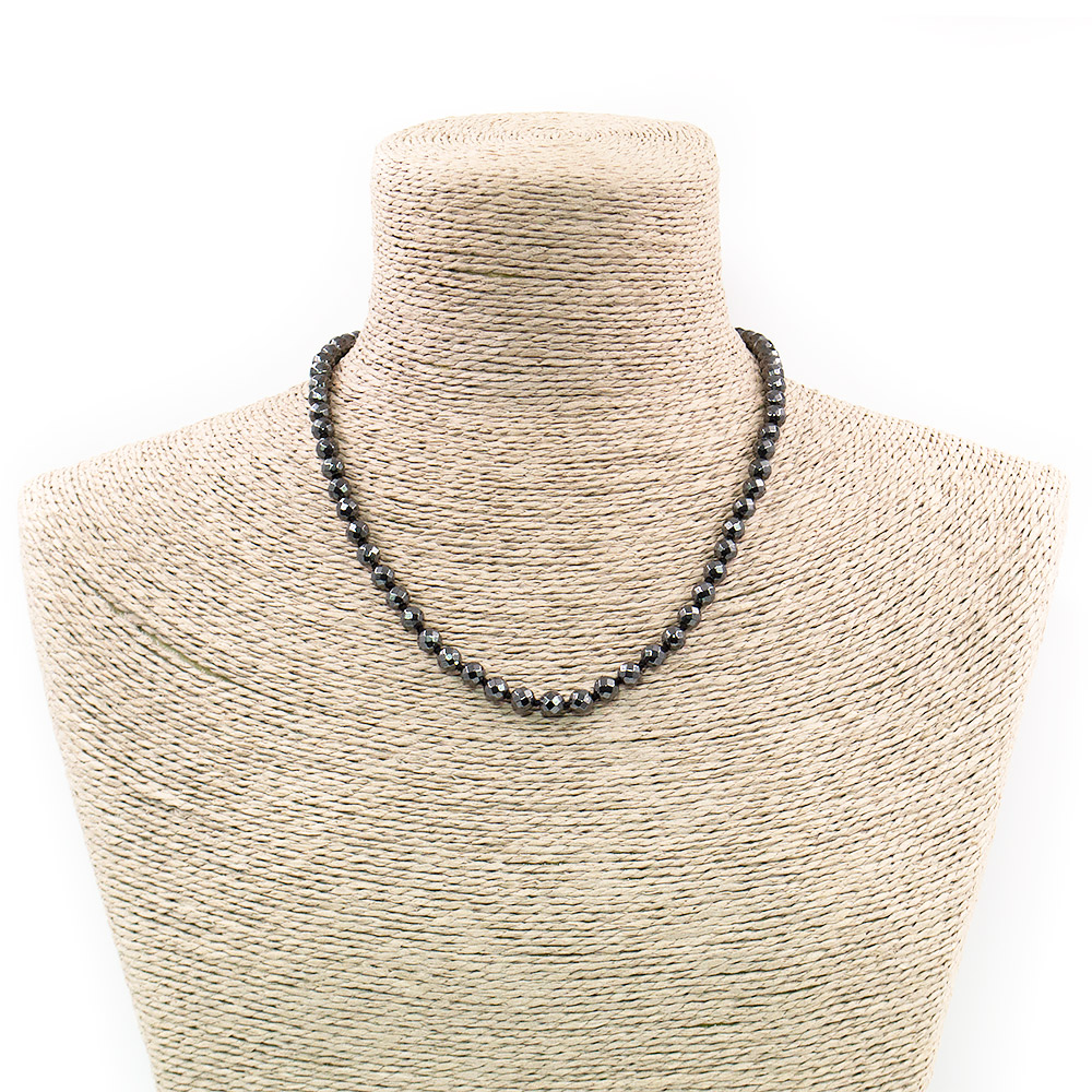 Фото товара бусы из гематита шар 6 мм грань