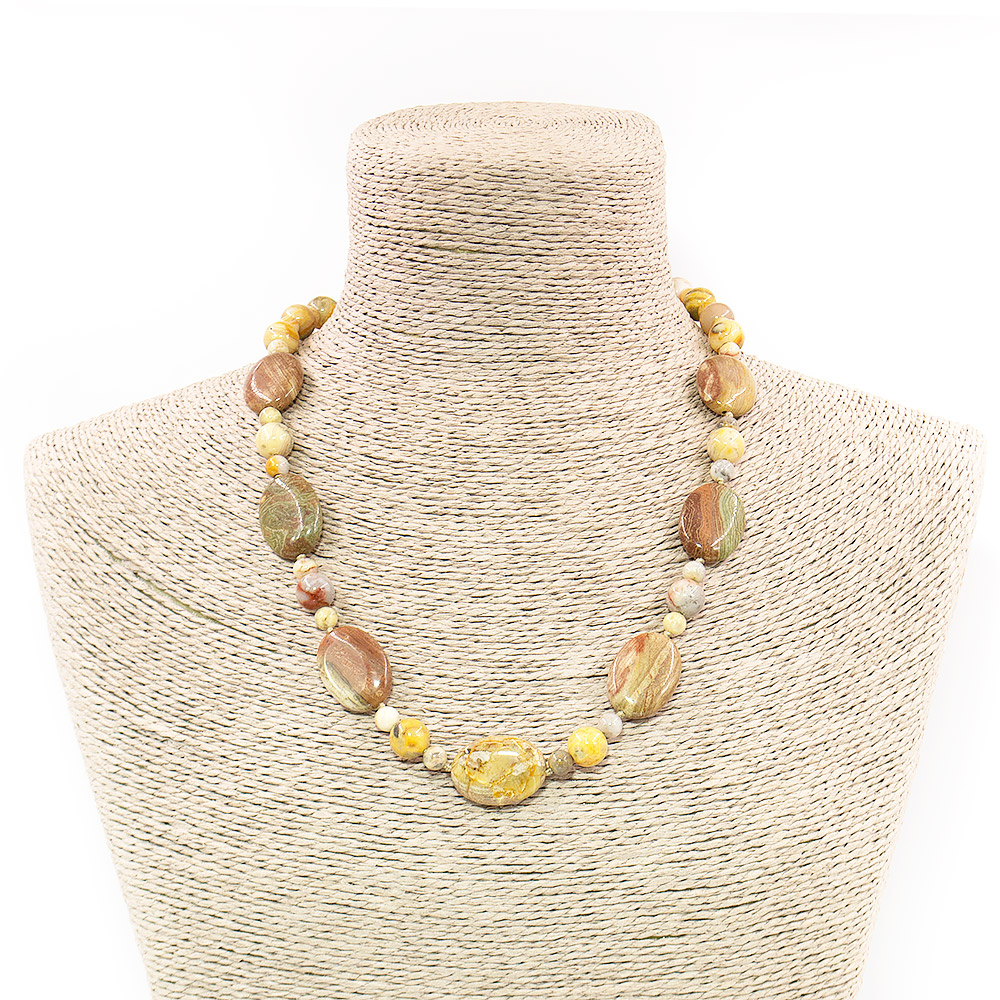 Бусы из яшмы тигровой таблетка овальная 25*18 мм со вставками из желтой яшмы