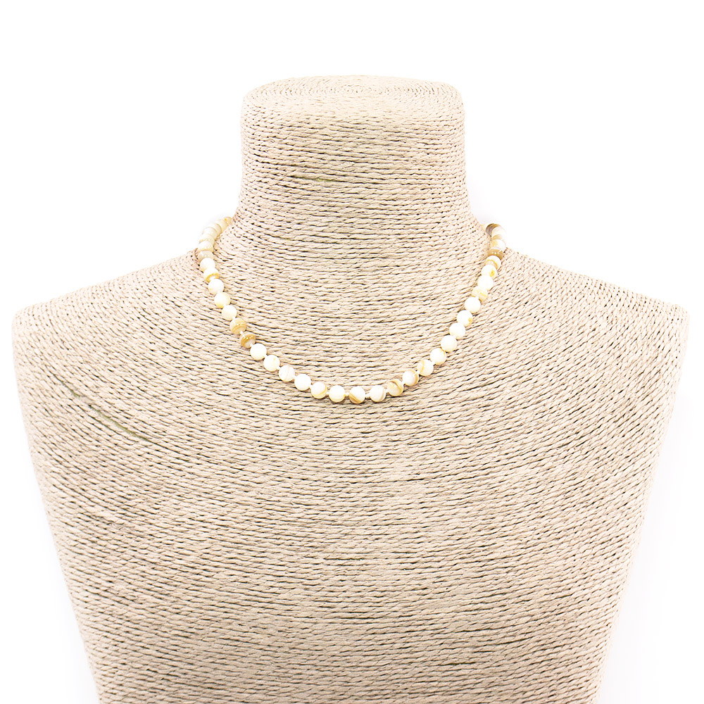 Фото товара бусы из перламутра микс белый с бежевым 6 мм