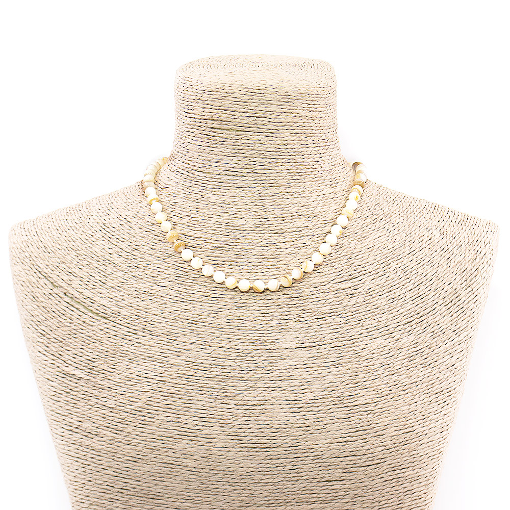 Бусы из перламутра микс белый с бежевым 6 мм