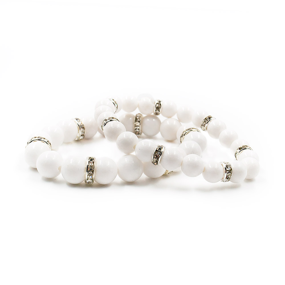 Браслет из кахолонга белого с фурнитурой "Стразы"