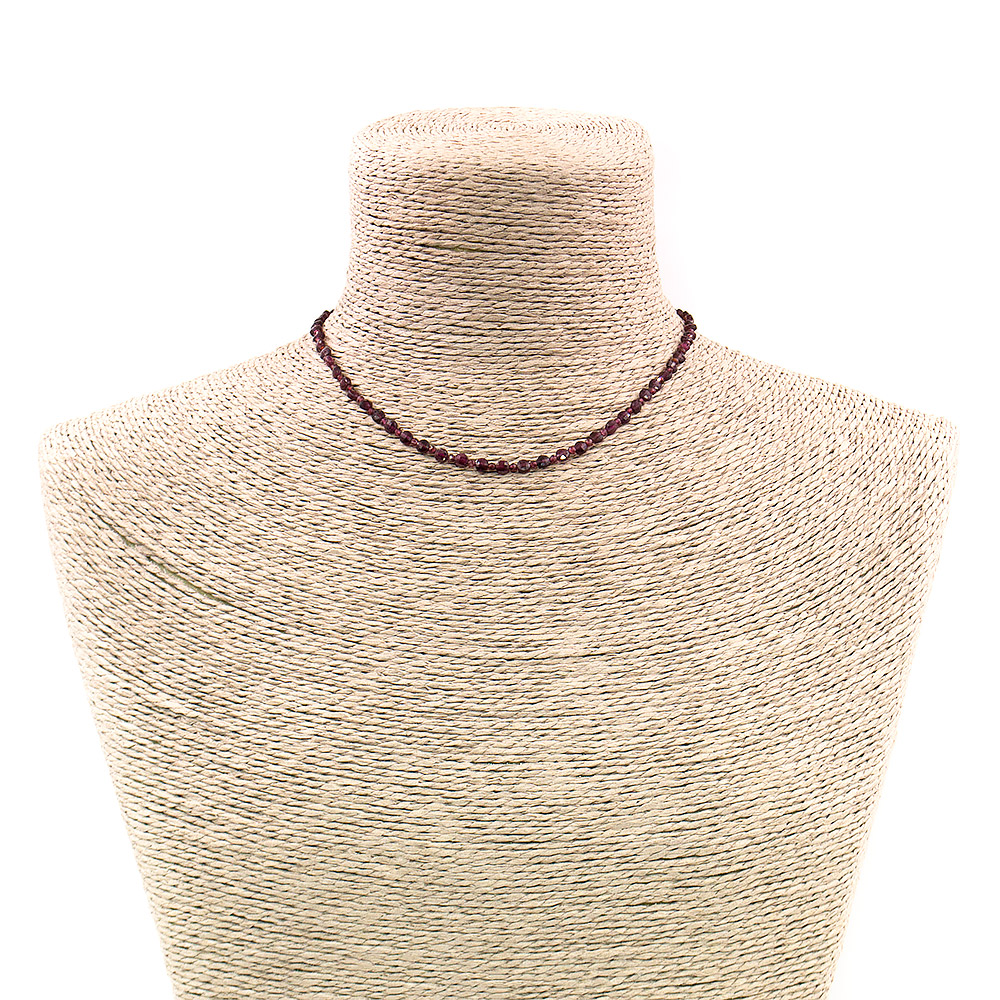 Бусы-чокер из граната таблетка 4 мм грань