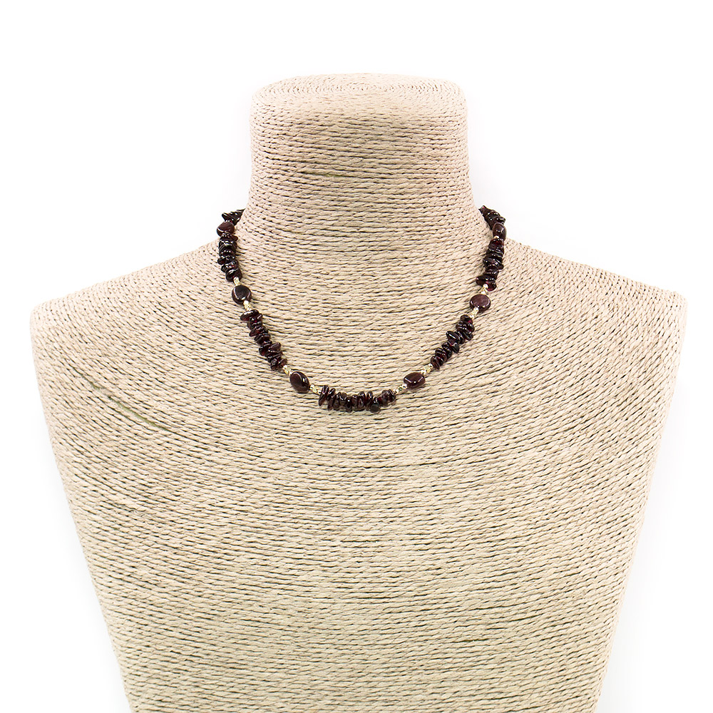 Фото товара бусы-чокер из граната крошки со вставками из гематита