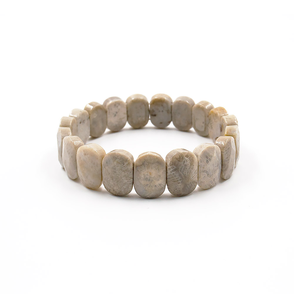 Браслет из коралла сегмент овальный 15*11 мм грань