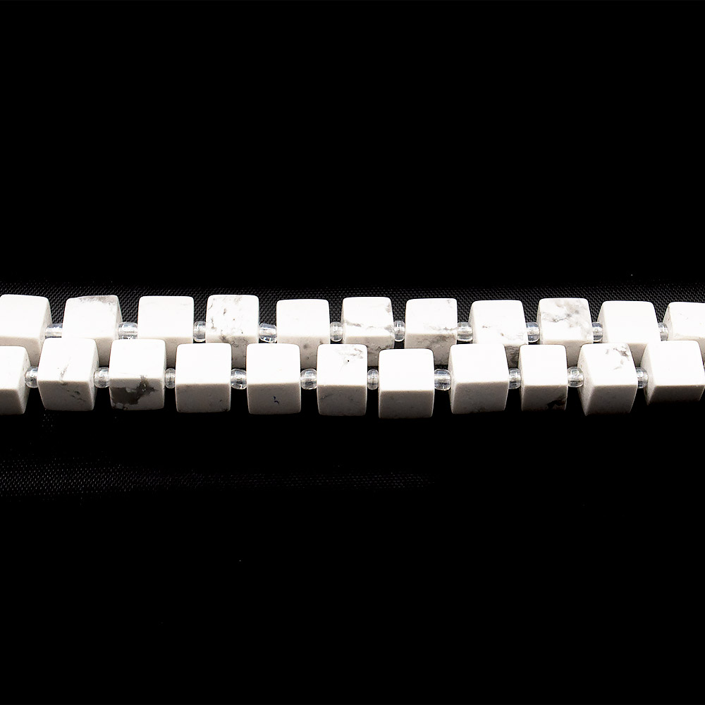 Фото товара кахолонг кубик 8*8 мм