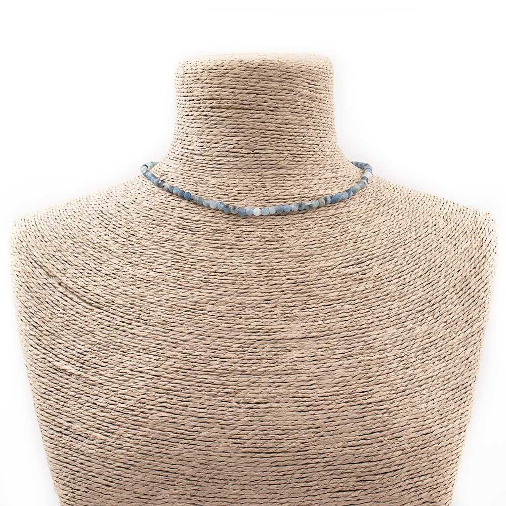 Фото товара бусы-чокер из аквамарина 4 мм грань