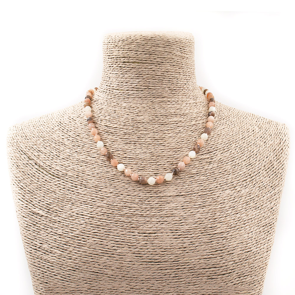 Фото товара бусы из солнечного камня с адуляром 6 мм грань люкс