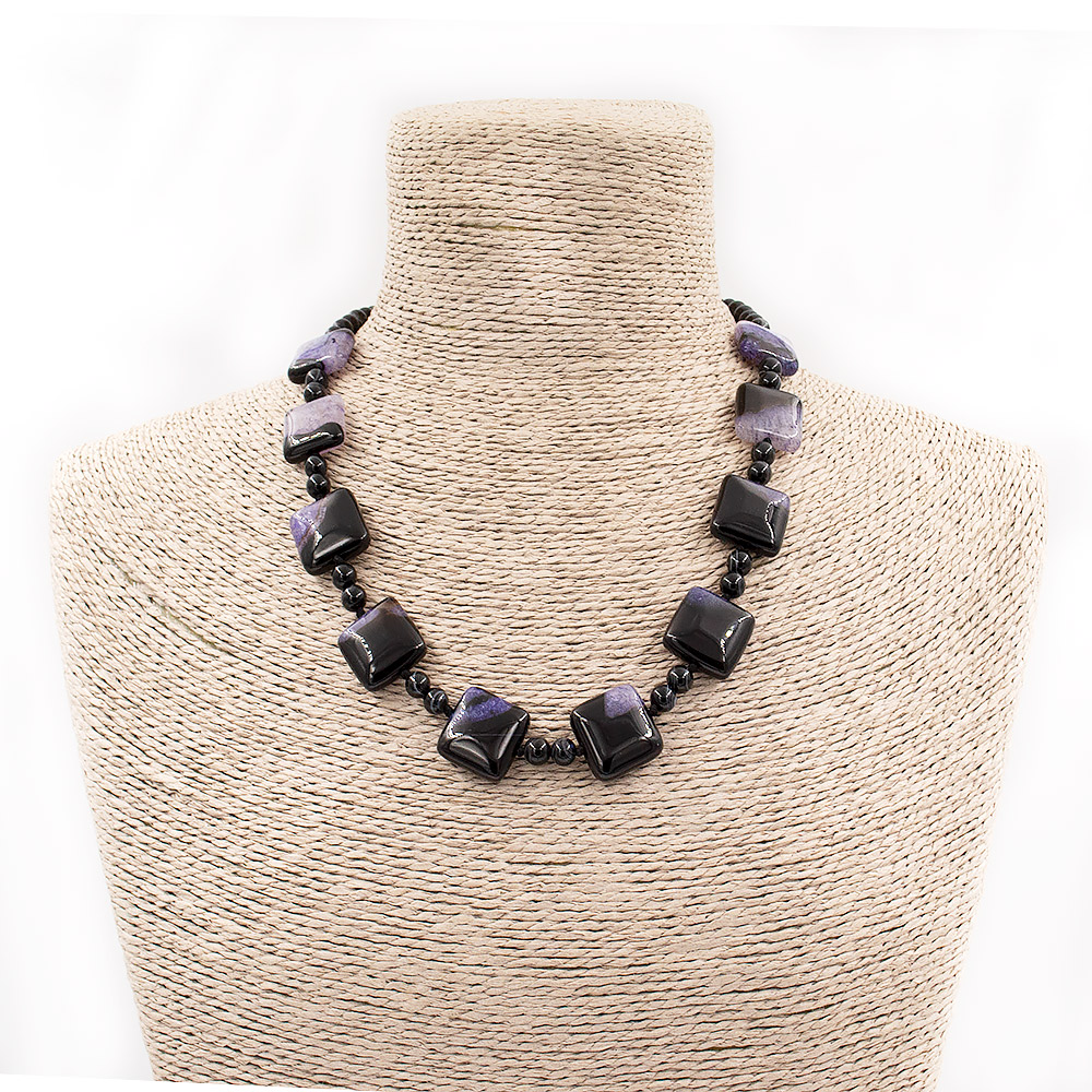 Бусы из агата черного с кварцем тонированным фиолетовым квадрат плоский 18*18 мм