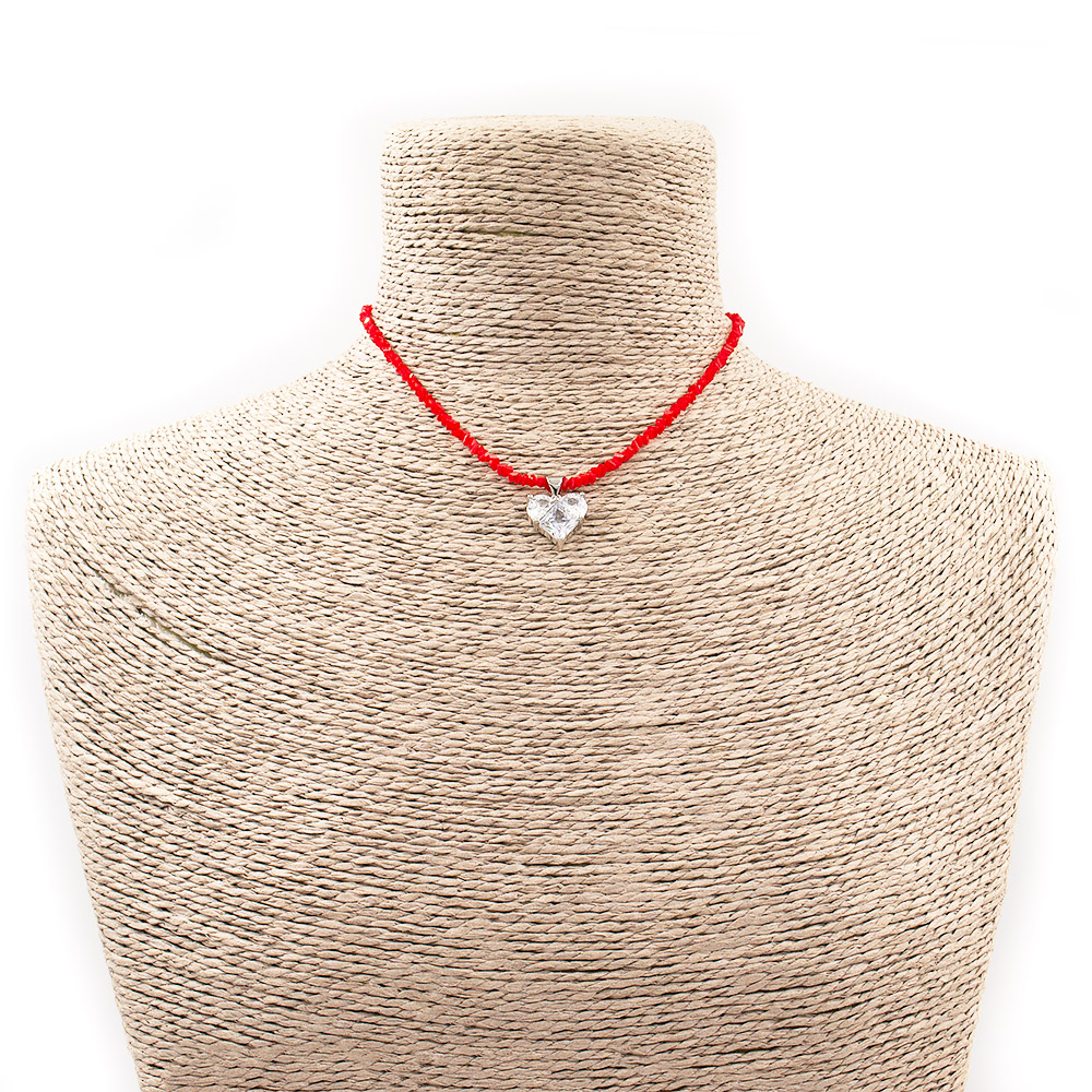 Фото товара бусы-чокер из циркона "елочка" 4*3 мм цвет красный с подвеской "сердце"