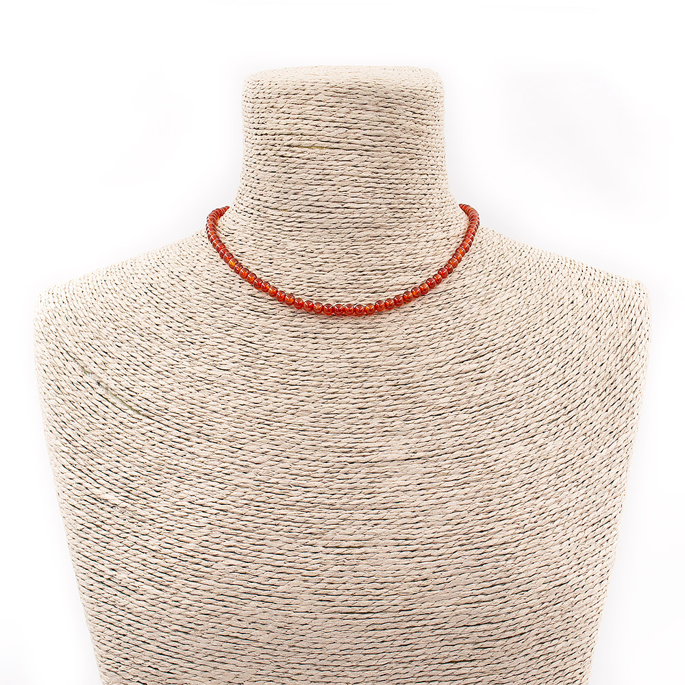 Бусы-чокер из сердолика