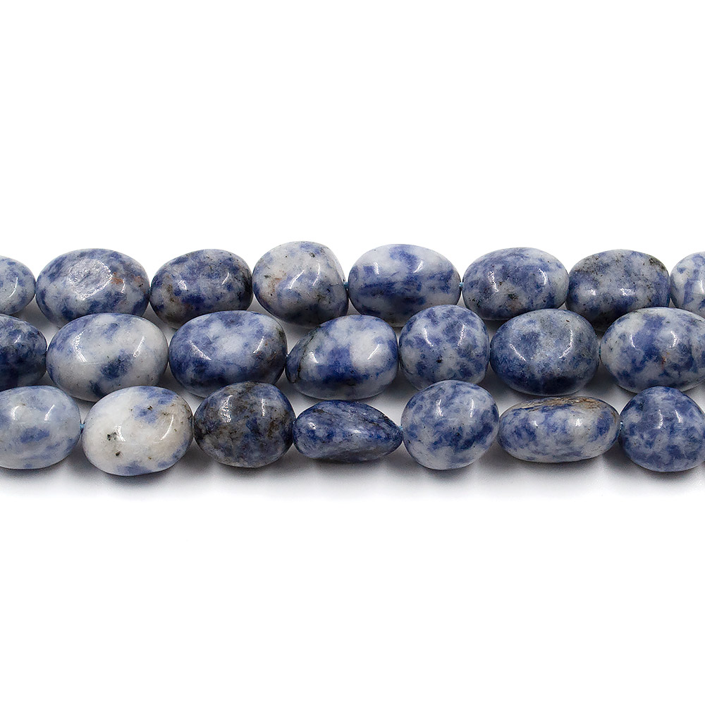 Содалит светлый галтовка 15*12 мм