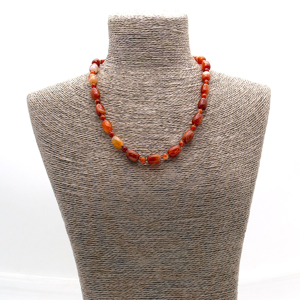 Фото товара бусы из сердолика бело-рыжего бочонок