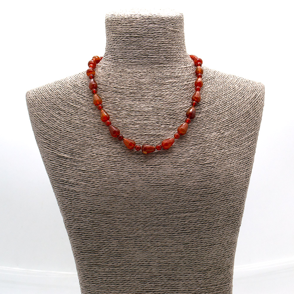 Фото товара бусы из сердолика капля грань 14*10 мм