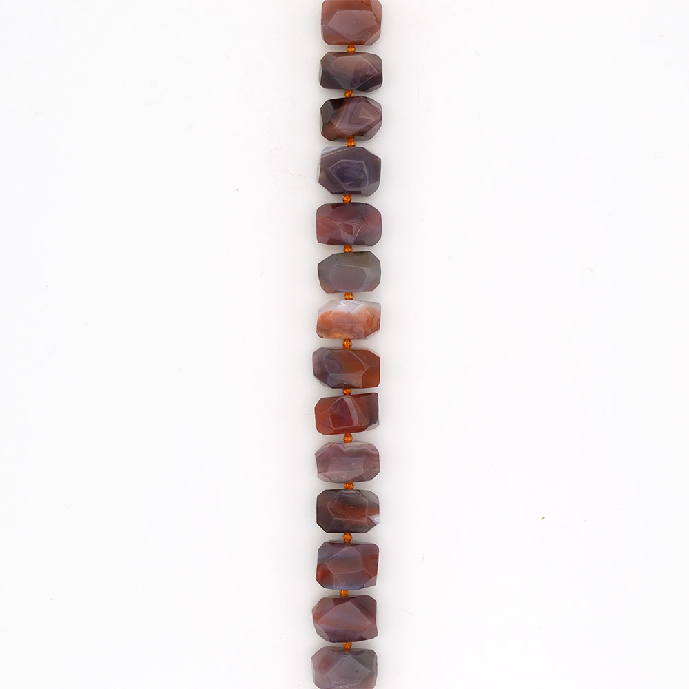 Фото товара агат ботсвана рондоль граненый 17*23 мм