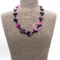 Бусы из агата с кварцем тонированным розовым таблетка 30 мм