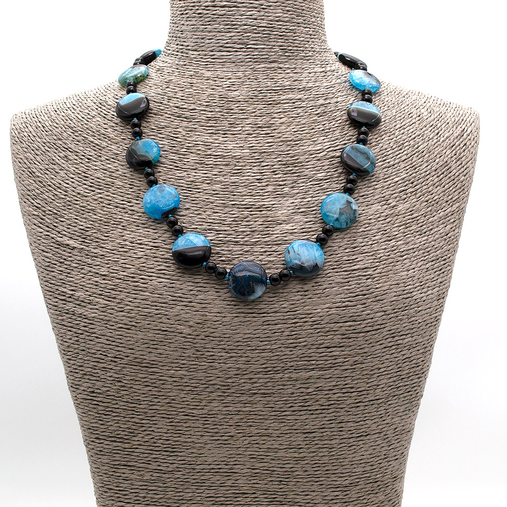 Фото товара бусы из агата с кварцем тонированным голубым таблетка круглая 20 мм