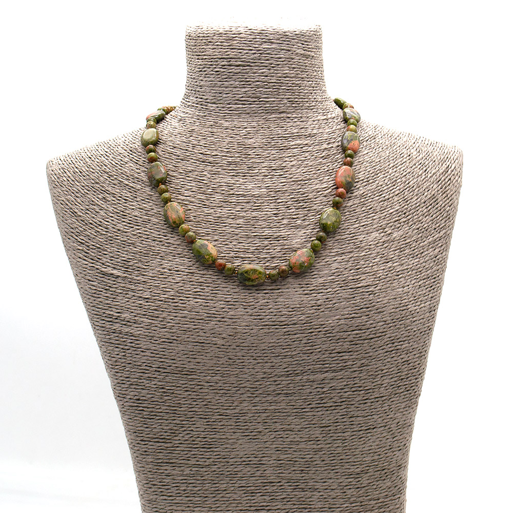 Фото товара бусы из яшмы унакит таблетка 18*13 мм