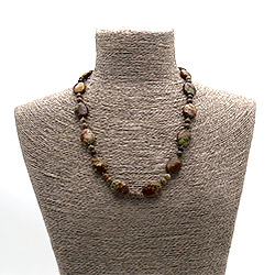 Бусы из яшмы пейзажной таблетка