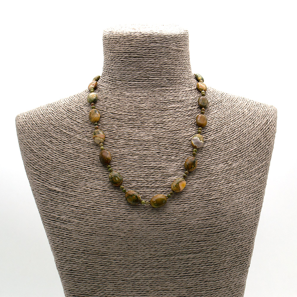 Фото товара бусы из яшмы унакит таблетка 16*12 мм