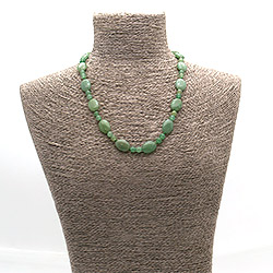 Бусы из авантюрина зеленого таблетка 18*13 мм