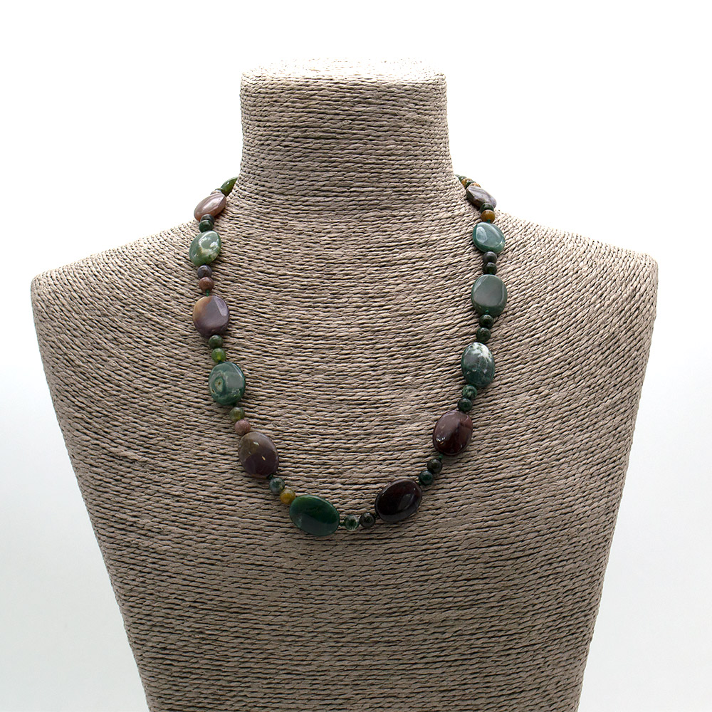 Фото товара бусы из яшмы зеленой таблетка