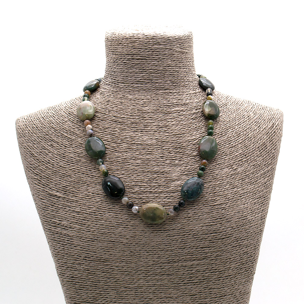 Фото товара бусы из яшмы зеленой таблетка