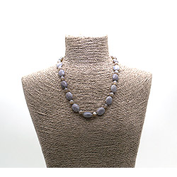 Бусы из агата тонированного серого таблетка 17*13 мм