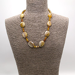 Фото товара бусы из агата цвет медовый таблетка 25*19 мм