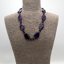 Бусы из агата фиолетового таблетка витая 30*20 мм