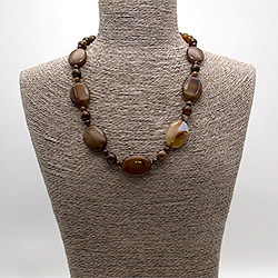 Бусы из агата светло-коричневого таблетка 30*22 мм