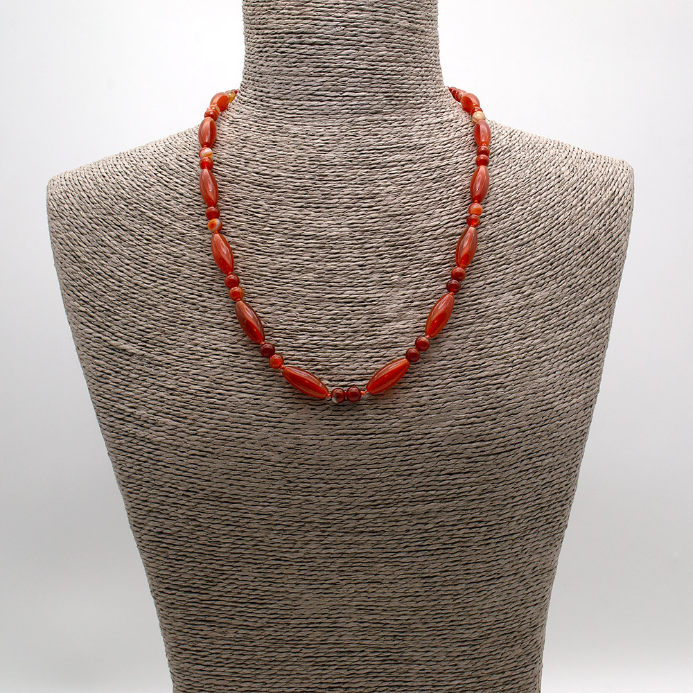 Фото товара бусы из сердолика светлого бочонок 30*8 мм