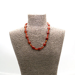 Бусы из сердолика светлого таблетка