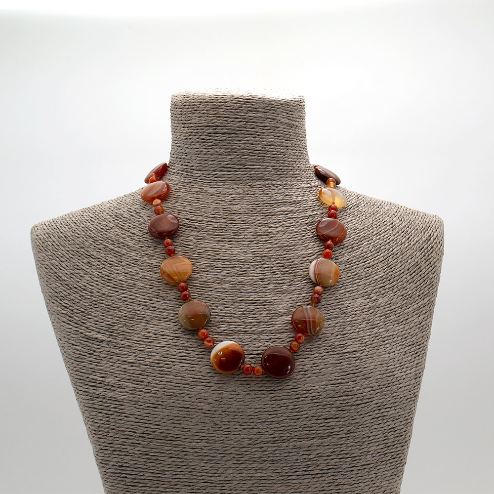 Фото товара бусы из сердолика светлого таблетка