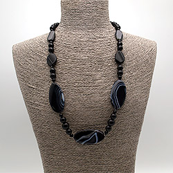 Бусы из агата черного таблетка таблетка микс