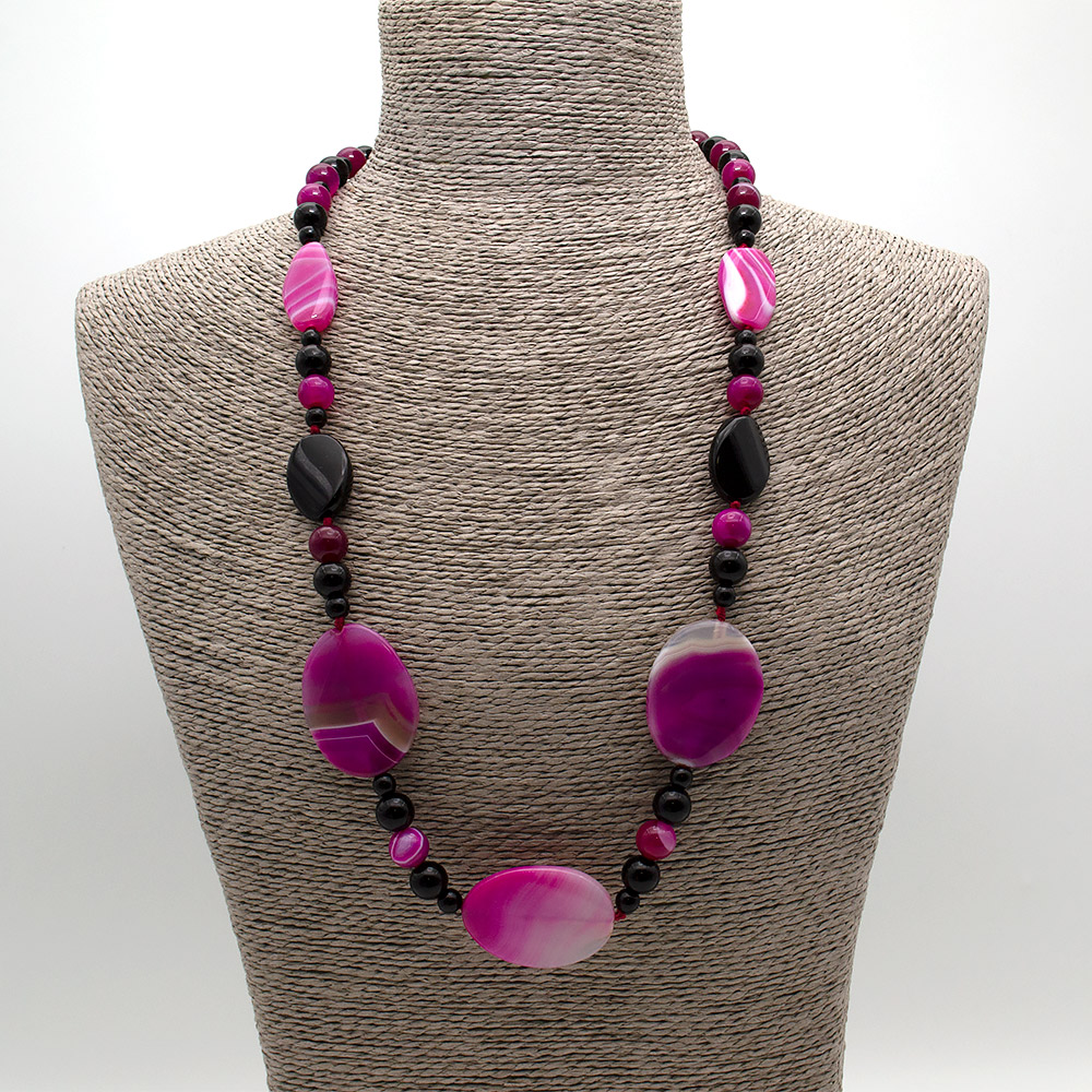 Фото товара бусы из агата цвет фуксия таблетка витая