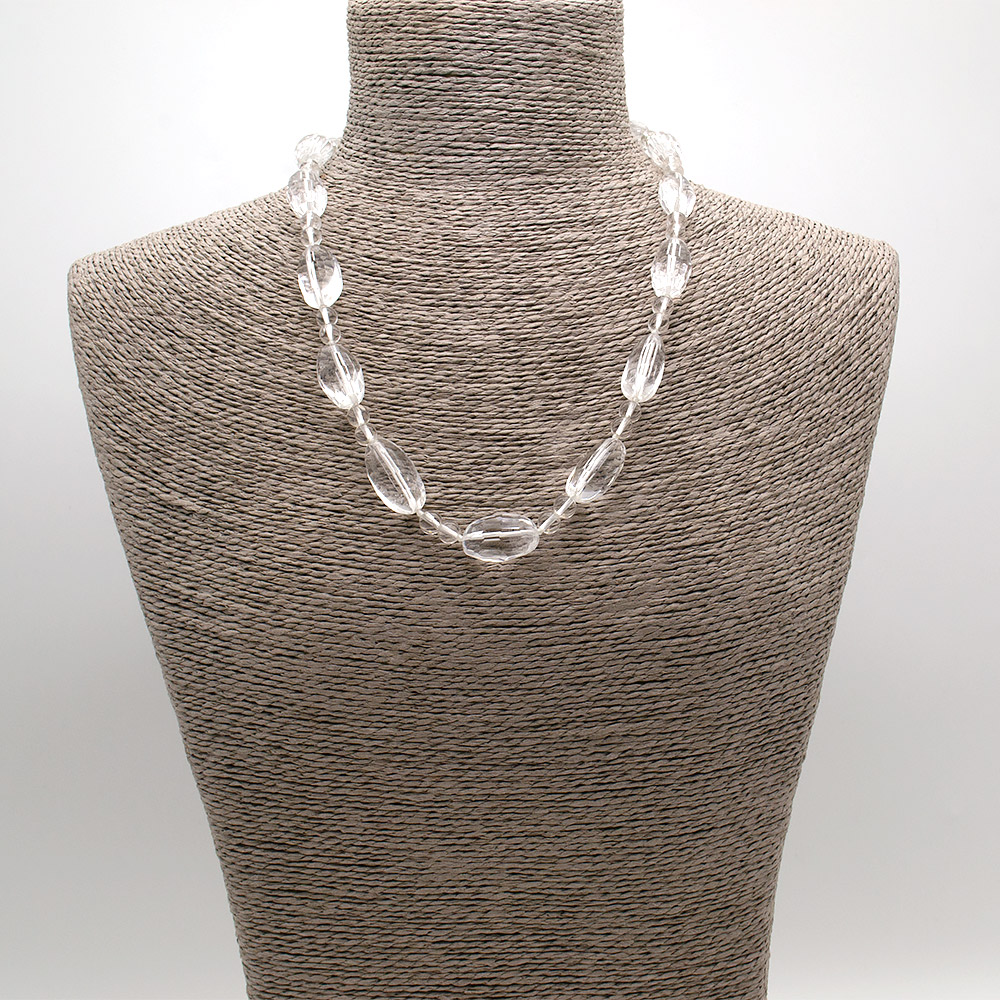 Фото товара бусы из горного хрусталя галтовка грань 20*14 мм