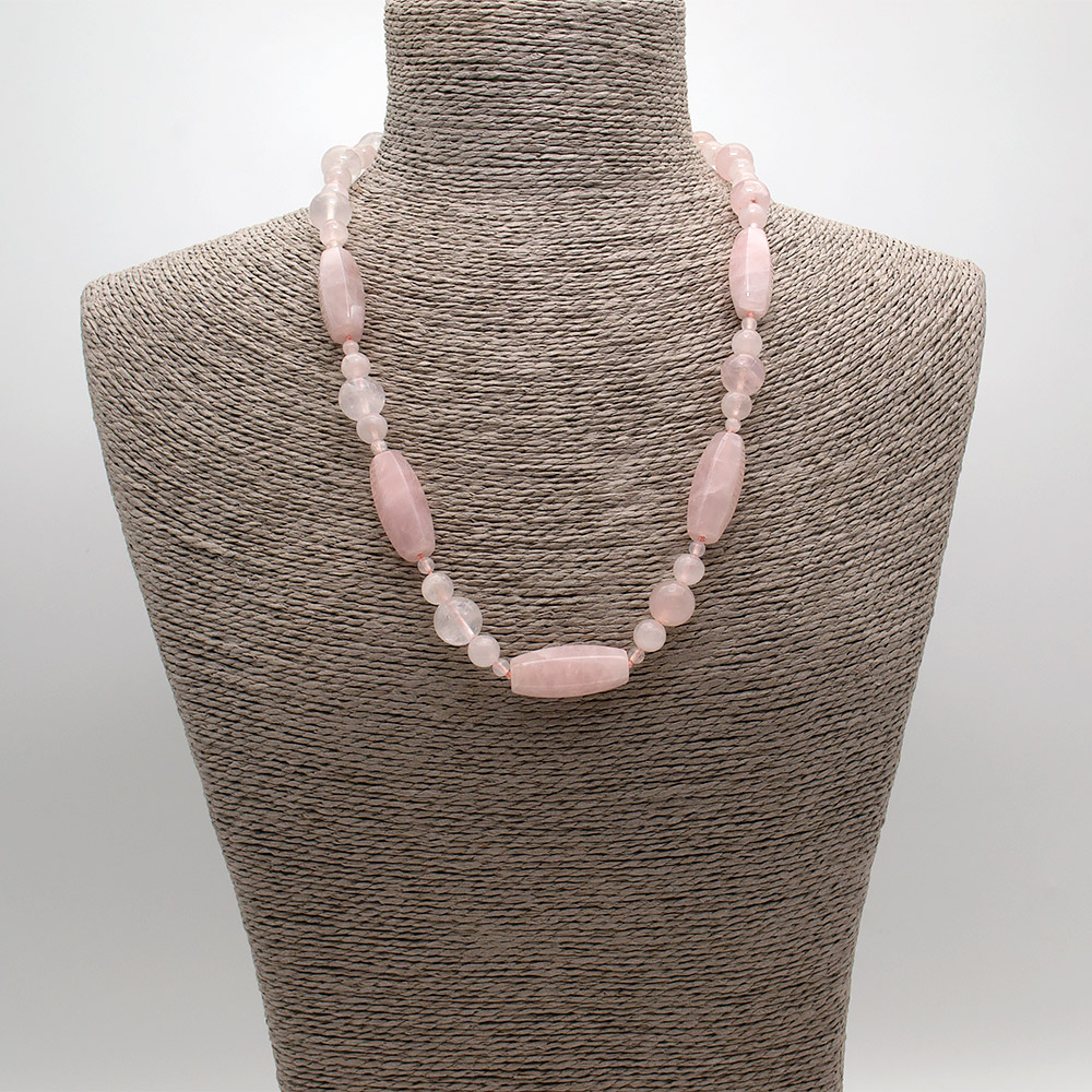 Фото товара бусы из розового кварца бочонок грань