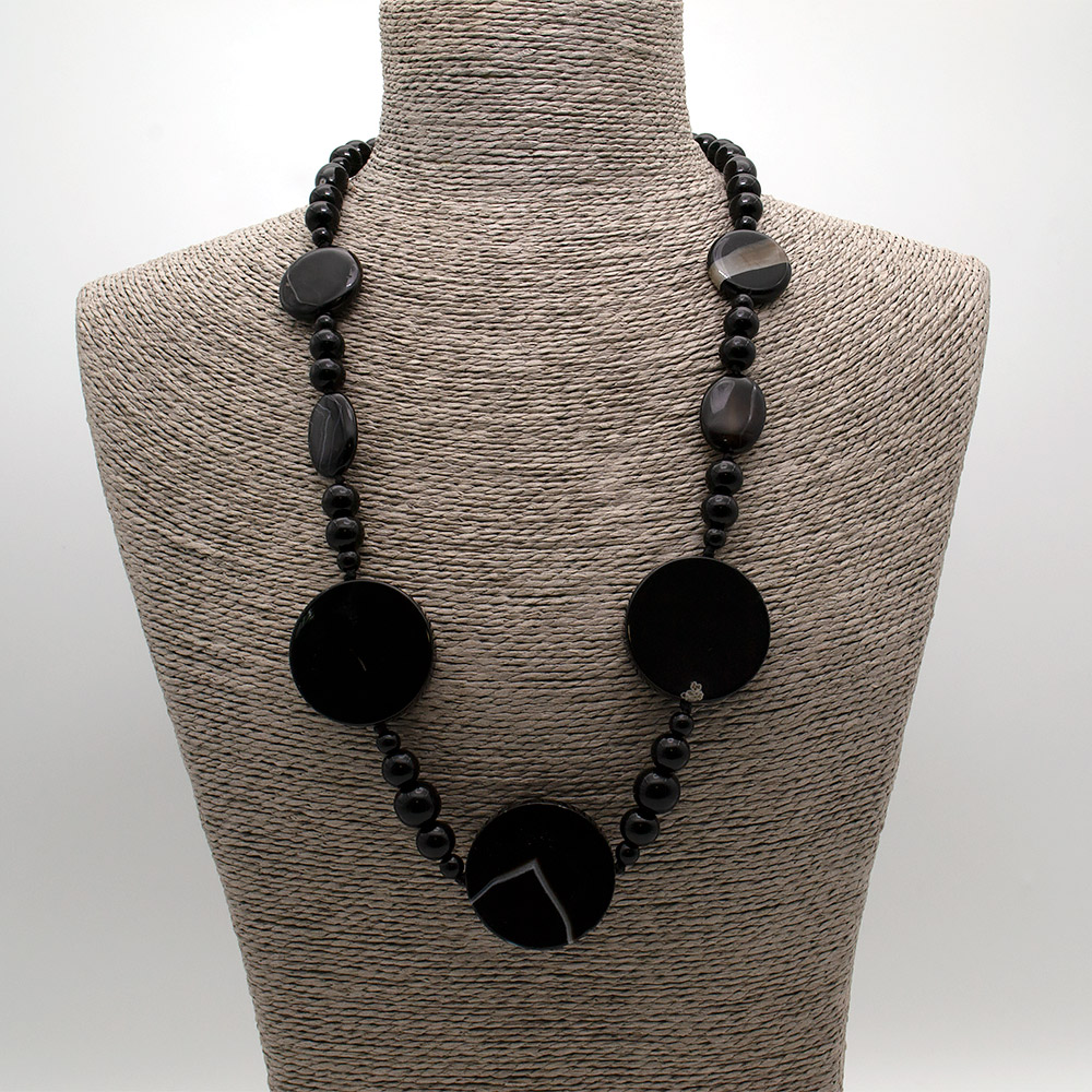 Фото товара бусы из агата черного таблетка круглая комбинированная