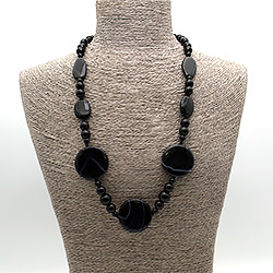 Фото товара бусы из агата черного таблетка круглая комбинированная