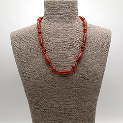 Фото товара бусы из сердолика светлого бочонок